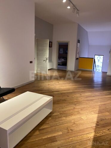 6 otaqlı həyət evi/bağ evi - Şüvəlan q. - 350 m² (27)