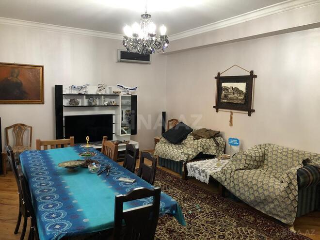 5 otaqlı həyət evi/bağ evi - Şüvəlan q. - 270 m² (17)
