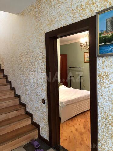 5 otaqlı həyət evi/bağ evi - Şüvəlan q. - 270 m² (21)