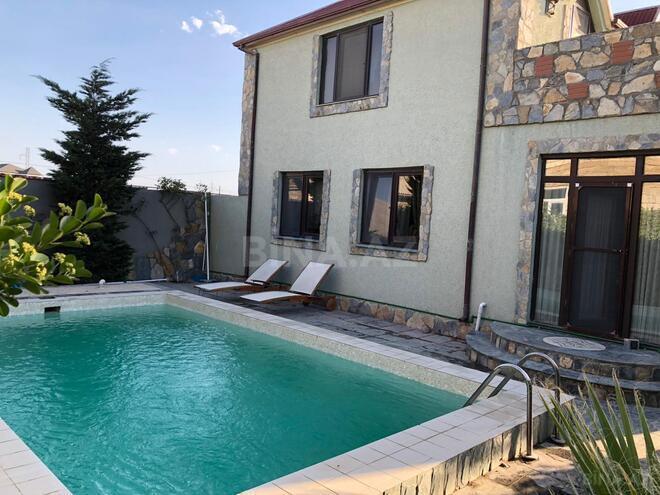 5 otaqlı həyət evi/bağ evi - Şüvəlan q. - 270 m² (1)