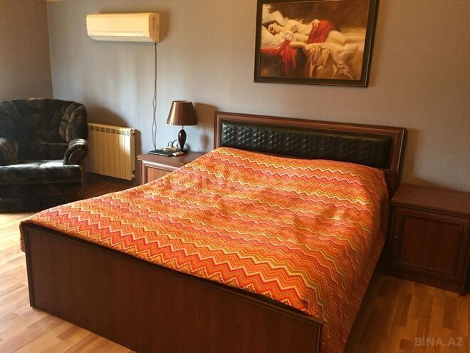 4 otaqlı həyət evi/bağ evi - Buzovna q. - 250 m² (10)
