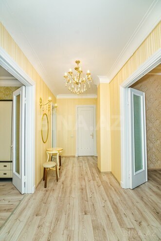 Сдаётся 3-комн. вторичка 120 м², м. Сахил, photo 11 from 32