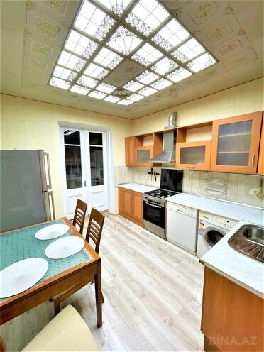 Сдаётся 3-комн. вторичка 120 м², м. Сахил, photo 7 from 32