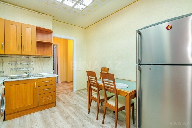 Сдаётся 3-комн. вторичка 120 м², м. Сахил, photo 12 from 32