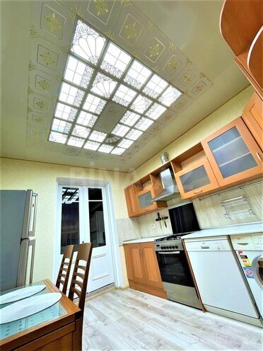 Сдаётся 3-комн. вторичка 120 м², м. Сахил, photo 1 from 32