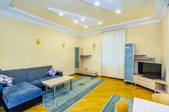 İcarəyə verilir 2 otaqlı köhnə tikili 70 m², Sahil m., photo 5 from 32