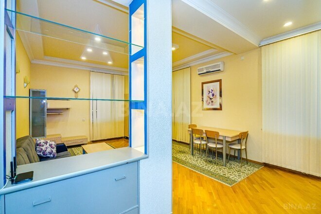 İcarəyə verilir 2 otaqlı köhnə tikili 70 m², Sahil m., photo 28 from 32