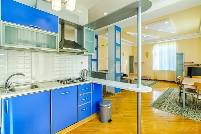 İcarəyə verilir 2 otaqlı köhnə tikili 70 m², Sahil m., photo 18 from 32