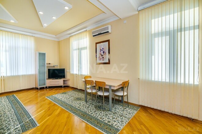 İcarəyə verilir 2 otaqlı köhnə tikili 70 m², Sahil m., photo 15 from 32