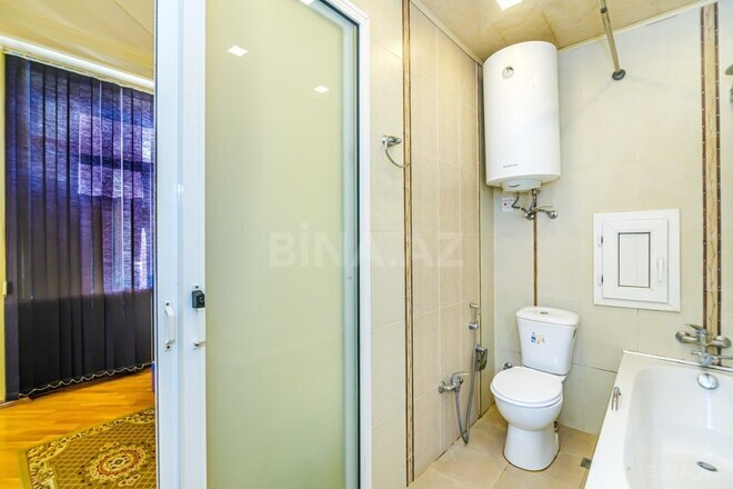 İcarəyə verilir 2 otaqlı köhnə tikili 70 m², Sahil m., photo 23 from 32