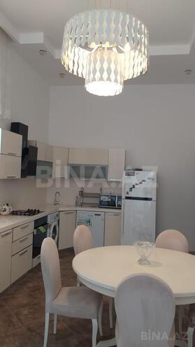 7 otaqlı həyət evi/bağ evi - Şüvəlan q. - 360 m² (19)
