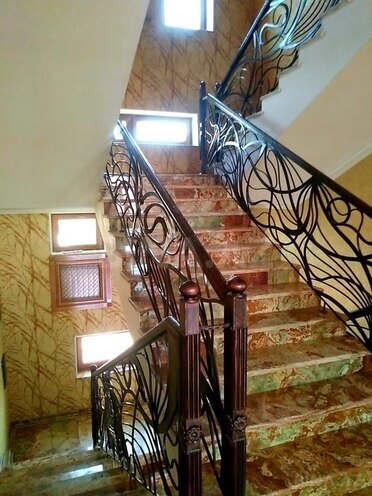6-комн. дом/дача - пос. Бильгях - 400 м² (28)