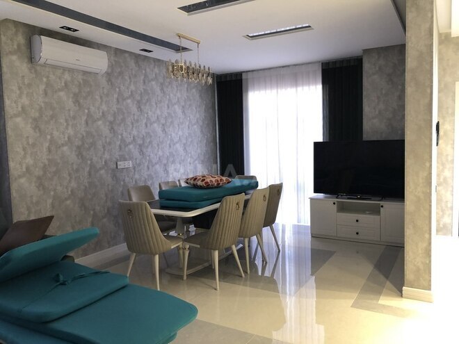 5 otaqlı həyət evi/bağ evi - Mərdəkan q. - 340 m² (27)