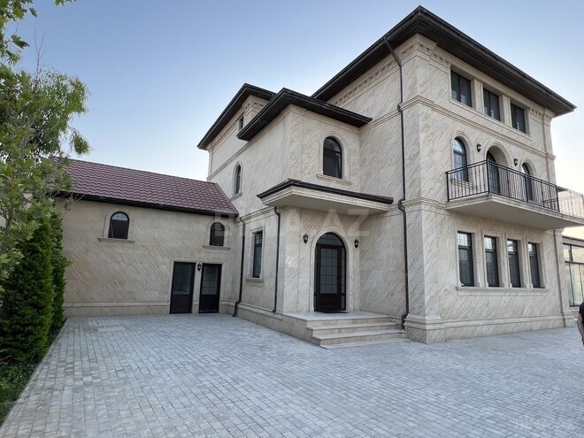 7 otaqlı həyət evi/bağ evi - Şüvəlan q. - 480 m² (1)