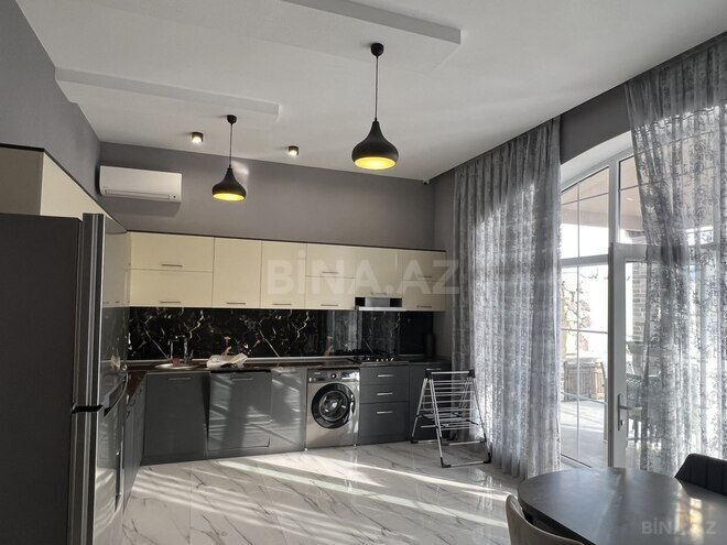 4 otaqlı həyət evi/bağ evi - Mərdəkan q. - 200 m² (28)