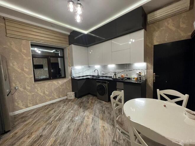 Həyət evi/Bağ evi - Novxanı q. - 200 m² (29)