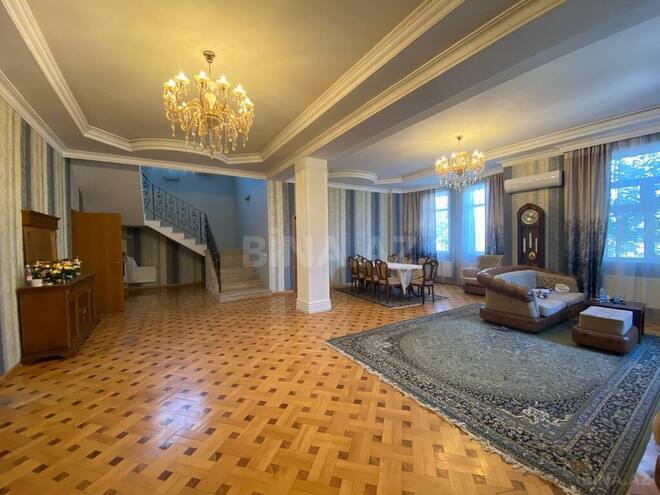 6 otaqlı həyət evi/bağ evi - Hökməli q. - 300 m² (6)