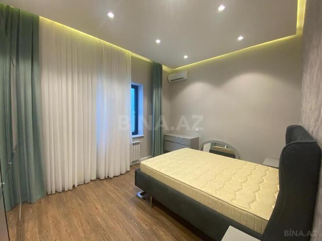 4 otaqlı həyət evi/bağ evi - Şüvəlan q. - 250 m² (21)