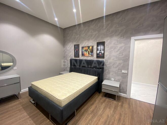 4 otaqlı həyət evi/bağ evi - Şüvəlan q. - 250 m² (24)