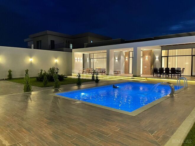 4 otaqlı həyət evi/bağ evi - Şüvəlan q. - 250 m² (1)