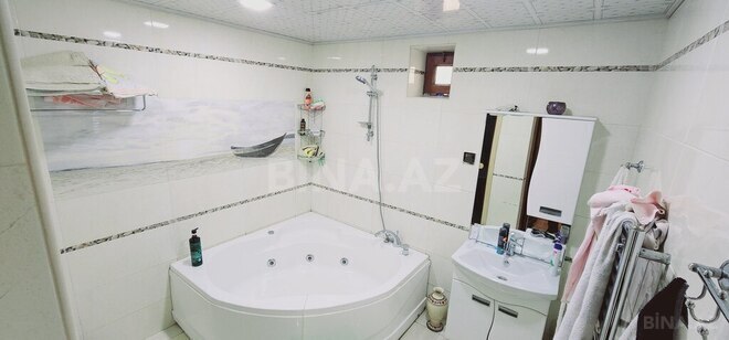 8 otaqlı həyət evi/bağ evi - Bakıxanov q. - 370 m² (29)