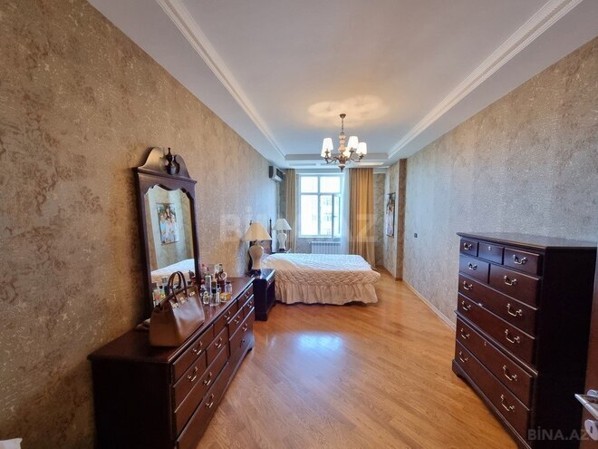 Продаётся 4-комн. новостройка 180 м², м. 8 ноября, photo 15 from 32