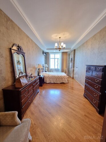 Продаётся 4-комн. новостройка 180 м², м. 8 ноября, photo 14 from 32