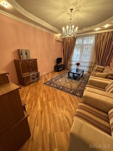 İcarəyə verilir 2 otaqlı köhnə tikili 80 m², 28 May m., photo 5 from 24