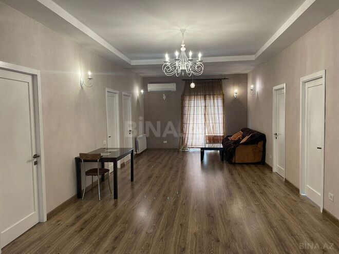 8 otaqlı həyət evi/bağ evi - Səbail r. - 500 m² (15)