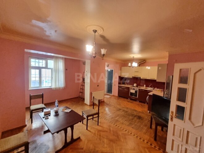 Satılır 4 otaqlı köhnə tikili 125 m², Gənclik m., photo 4 from 11