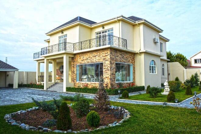 5 otaqlı həyət evi/bağ evi - Şüvəlan q. - 350 m² (1)