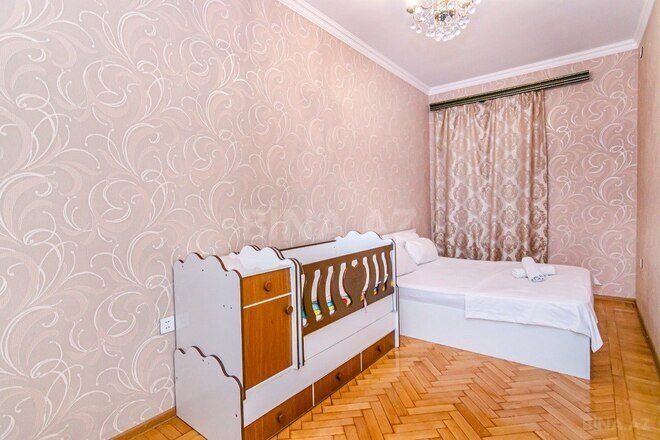 4-комн. вторичка - м. Сахил - 130 м² (14)