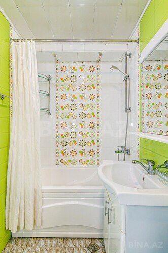 Сдаётся 3-комн. вторичка 135 м², м. Сахил, photo 8 from 32