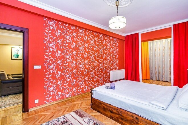 Сдаётся 3-комн. вторичка 135 м², м. Сахил, photo 24 from 32