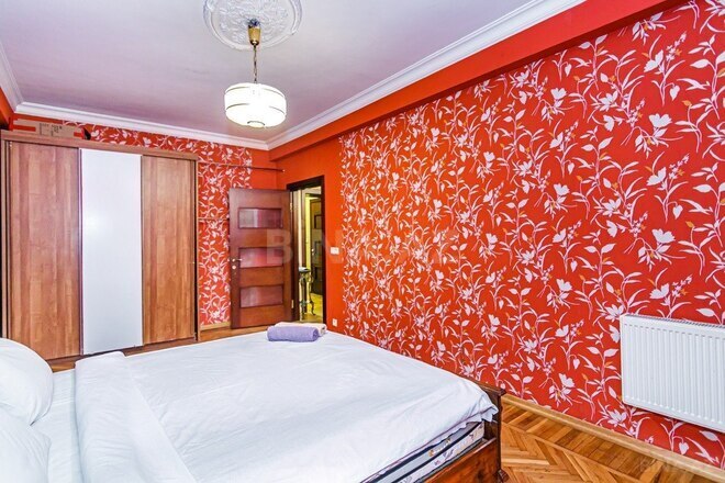 Сдаётся 3-комн. вторичка 135 м², м. Сахил, photo 16 from 32