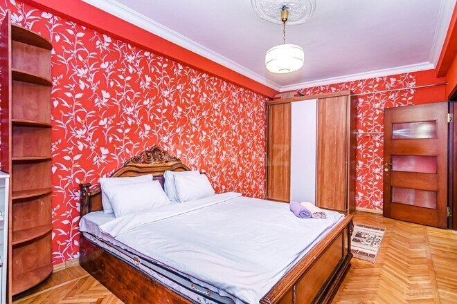 Сдаётся 3-комн. вторичка 135 м², м. Сахил, photo 17 from 32