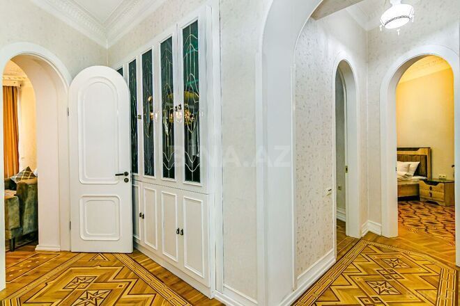İcarəyə verilir 4 otaqlı köhnə tikili 170 m², Sahil m., photo 7 from 32
