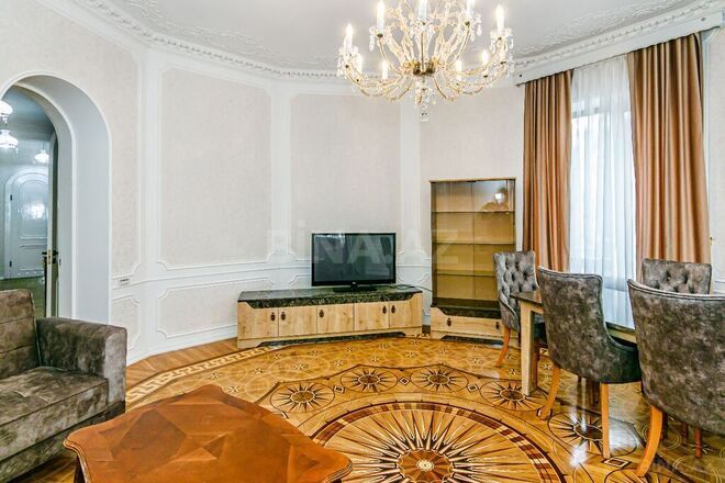 İcarəyə verilir 4 otaqlı köhnə tikili 170 m², Sahil m., photo 15 from 32