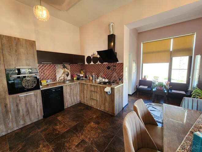 4-комн. дом/дача - пос. Мардакан - 240 м² (7)