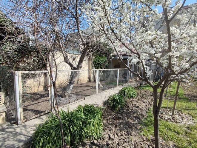 Satılır 6 otaqlı həyət evi/bağ evi 450 m², Novxanı q., photo 13 from 31