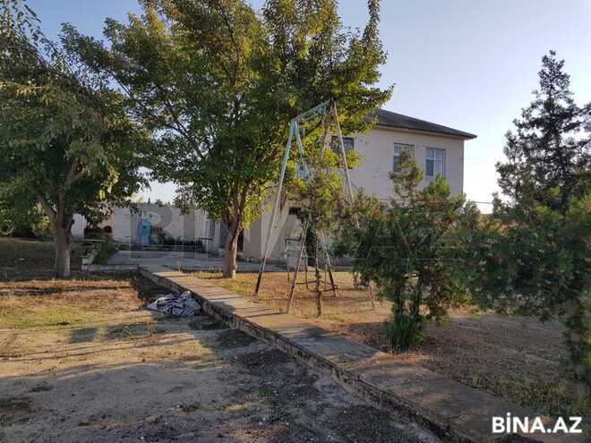 5 otaqlı həyət evi/bağ evi - Novxanı q. - 250 m² (2)