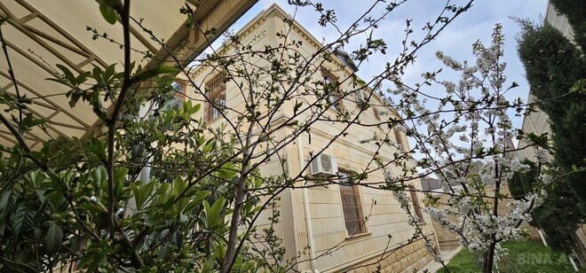 Satılır 6 otaqlı həyət evi/bağ evi 400 m², Badamdar q., photo 4 from 30