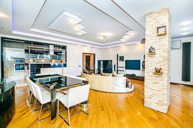 4-комн. новостройка - м. 28 мая - 220 м² (3)