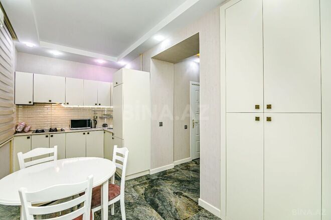 İcarəyə verilir 2 otaqlı köhnə tikili 75 m², Sahil m., photo 9 from 32