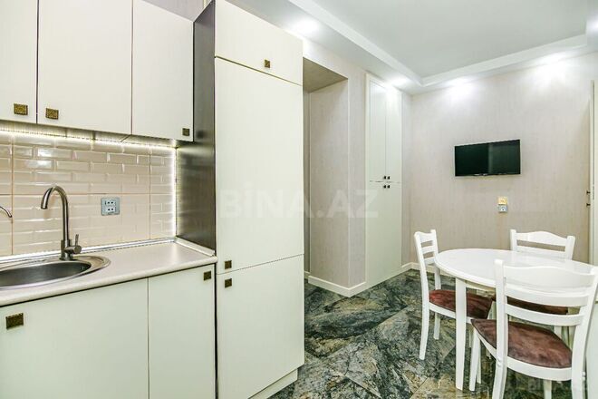 İcarəyə verilir 2 otaqlı köhnə tikili 75 m², Sahil m., photo 8 from 32