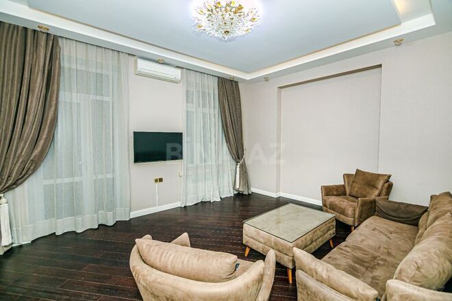 İcarəyə verilir 2 otaqlı köhnə tikili 75 m², Sahil m., photo 1 from 32