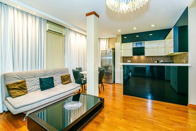 İcarəyə verilir 3 otaqlı köhnə tikili 120 m², Sahil m., photo 20 from 32