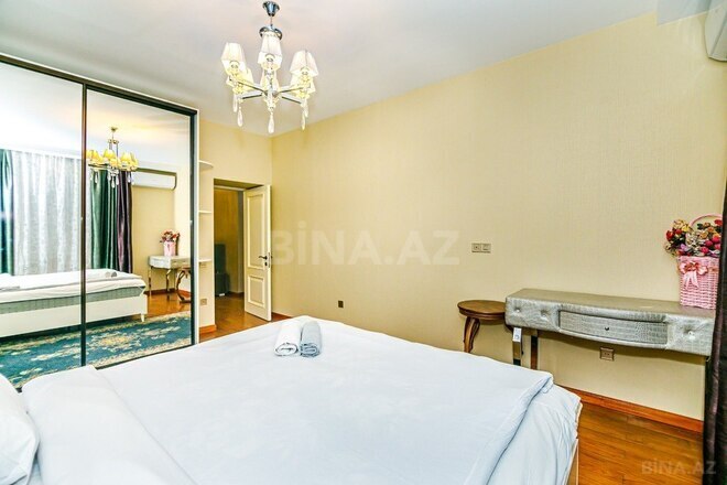 İcarəyə verilir 3 otaqlı köhnə tikili 120 m², Sahil m., photo 8 from 32