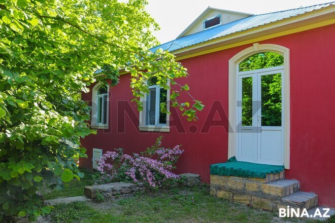 5 otaqlı həyət evi/bağ evi - Qəbələ - 120 m² (3)