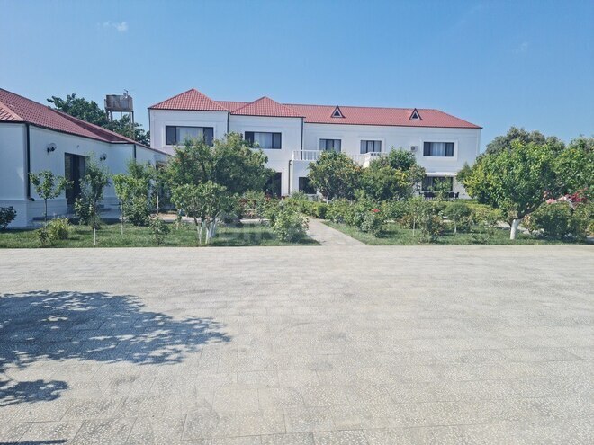 7 otaqlı həyət evi/bağ evi - Novxanı q. - 570 m² (7)